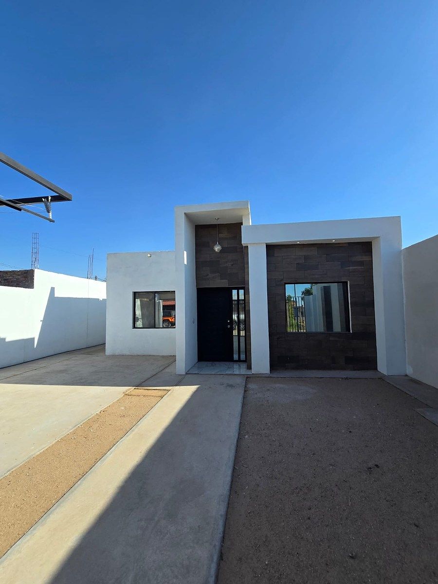 New house for sale 📍 Sinaloa B between 3 and 4, photo 1 of 13