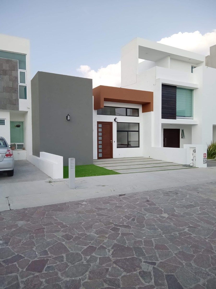 Casa de una planta, 3 recámaras, foto 1 de 9