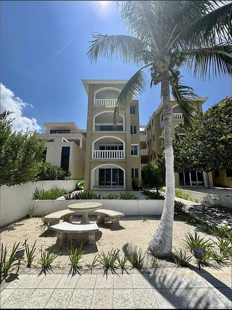 Apartamento reformado de frente para o mar em Costa Dorada Chicxulub, foto 1 de 19