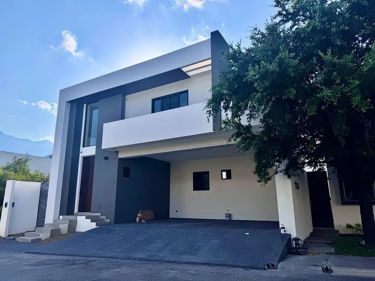 Casa en Venta en Monterrey, foto 1 de 18