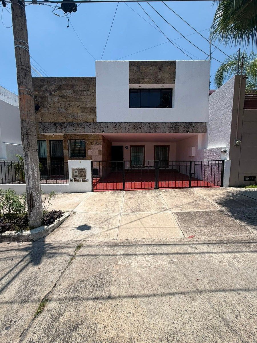 Casa à Venda Colomos Providencia, foto 1 de 33