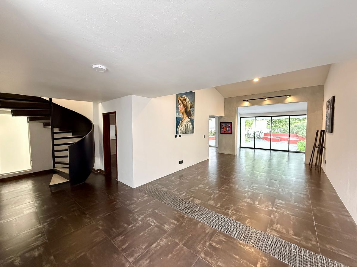 House for Sale Pablo Neruda Condominium, photo 1 of 19