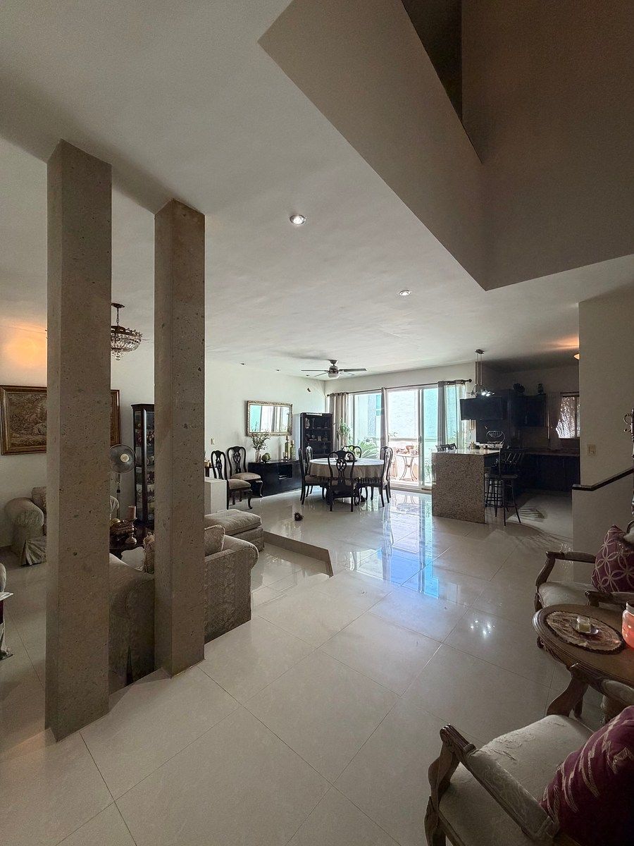 House in Cumbres Elite 8vo Sector, Monterrey, photo 8 of 25