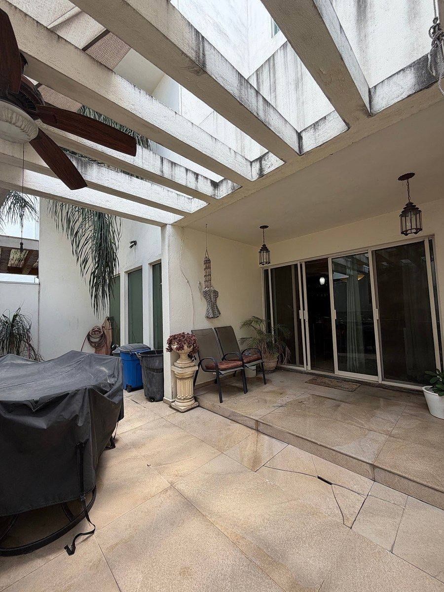House in Cumbres Elite 8vo Sector, Monterrey, photo 14 of 25