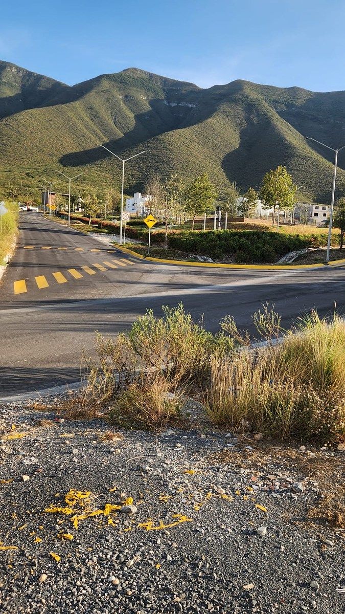 Lot in Solana Residencial, García, photo 3 of 5
