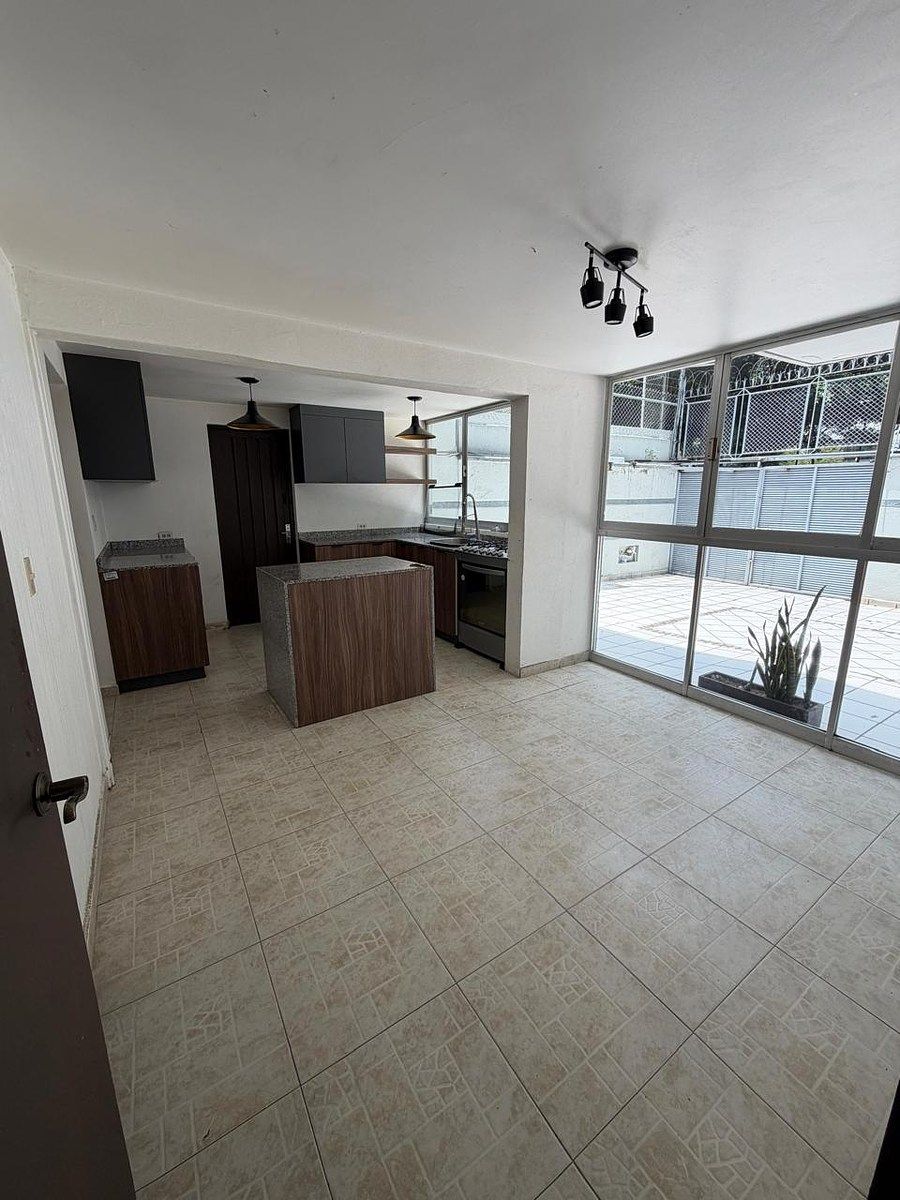 COCINA Y DESAYUNADOR, photo 6 of 12