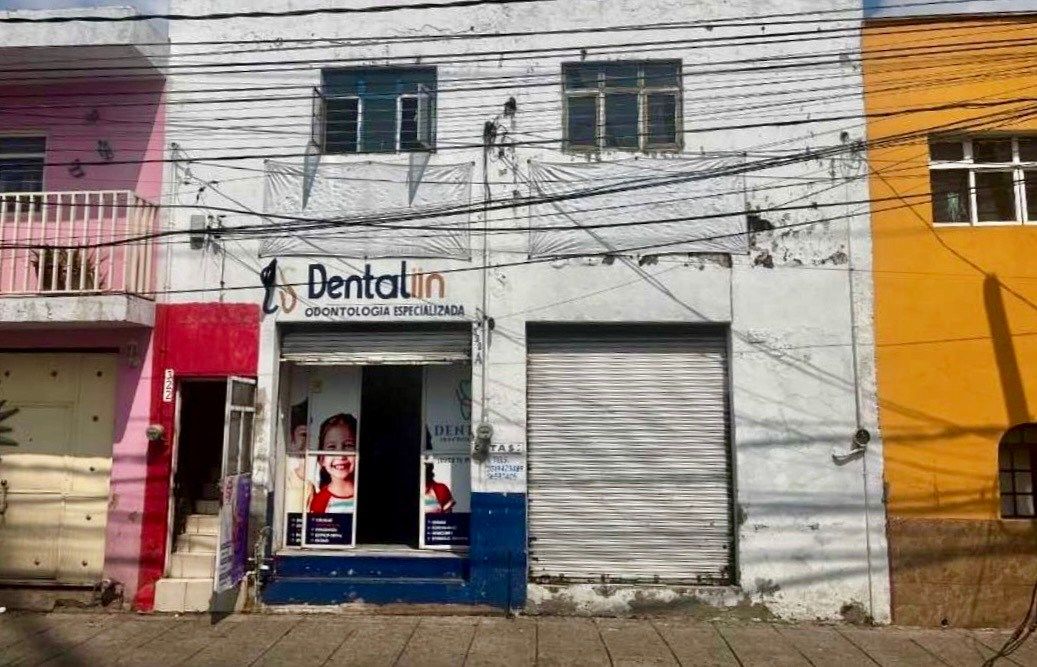 Edifício com 3 Lojas Comerciais na Colônia El Álamo em Tlaquepaque, foto 1 de 12