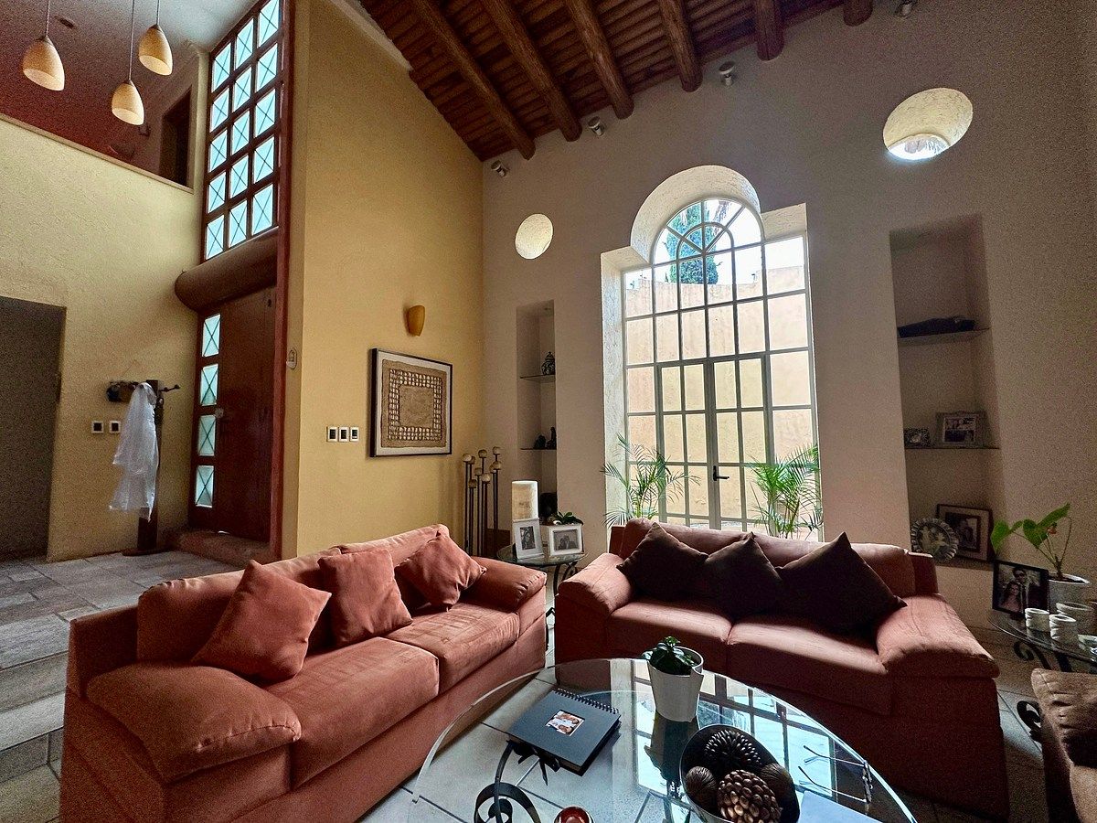 House in Hacienda de las Palmas, Huixquilucan, photo 3 of 29
