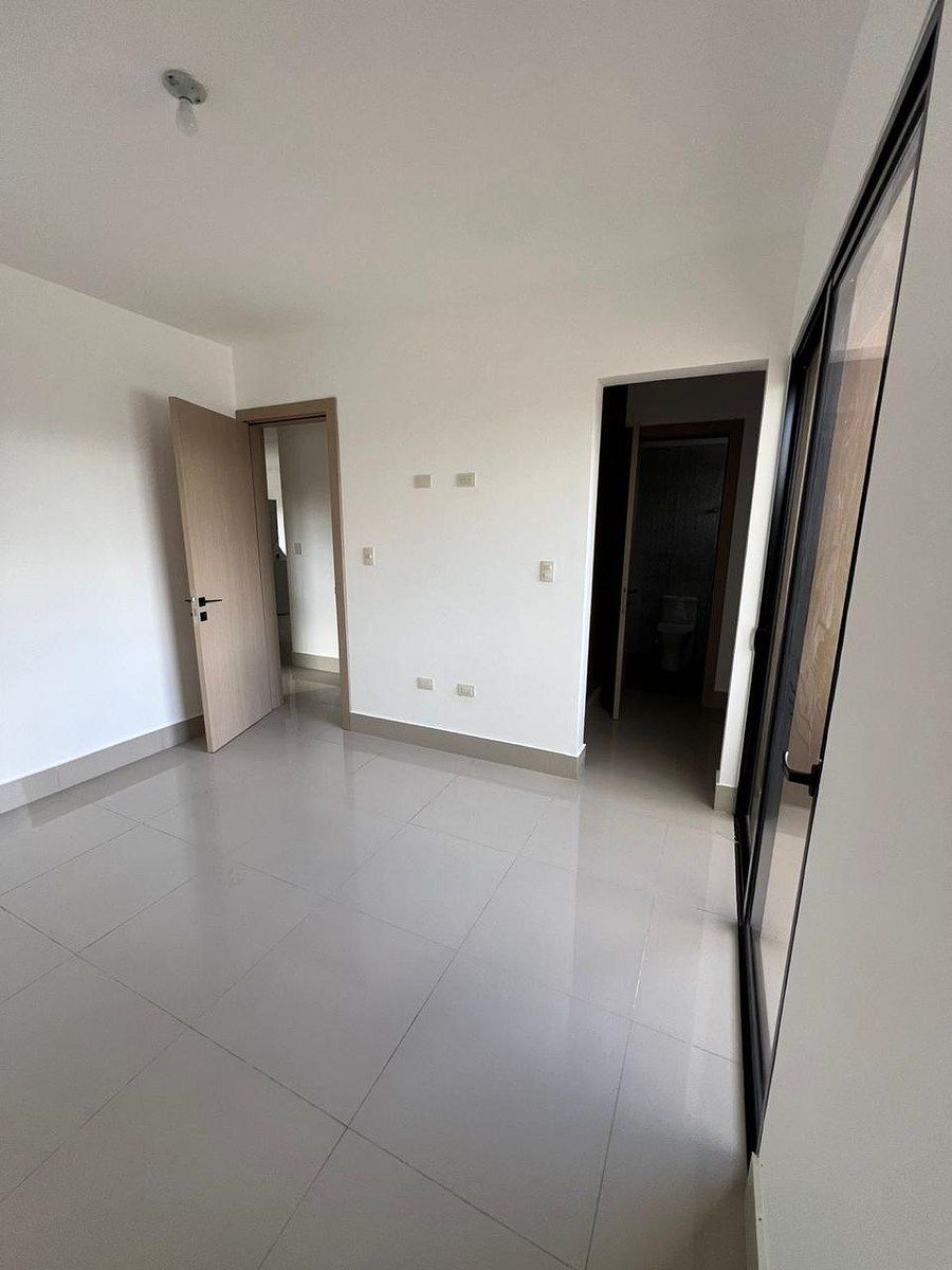 Apartment in Santiago de los Caballeros, photo 2 of 15