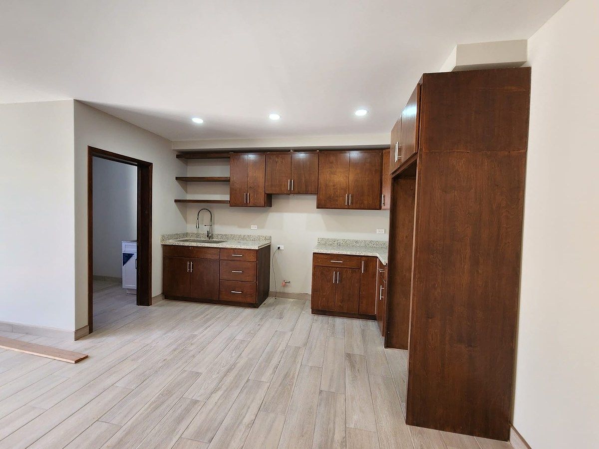 CASA COM 3 QUARTOS LOCALIZADA EM JARDIM DOURADO, foto 1 de 24