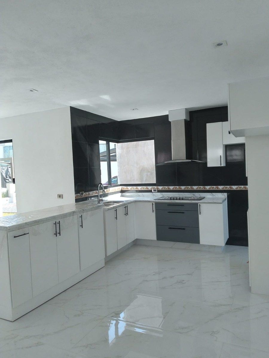À VENDA CASA NOVA COM QUARTO NO ANDAR TÉRREO NO FRACC. CAMPO BELLO!, foto 1 de 15
