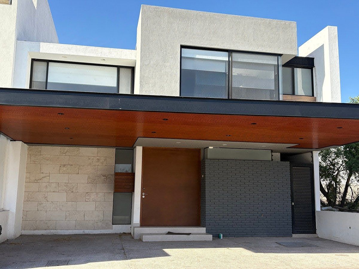 Casa en venta en Lomas de Juriquilla Querétaro, 4 recámaras, foto 1 de 23