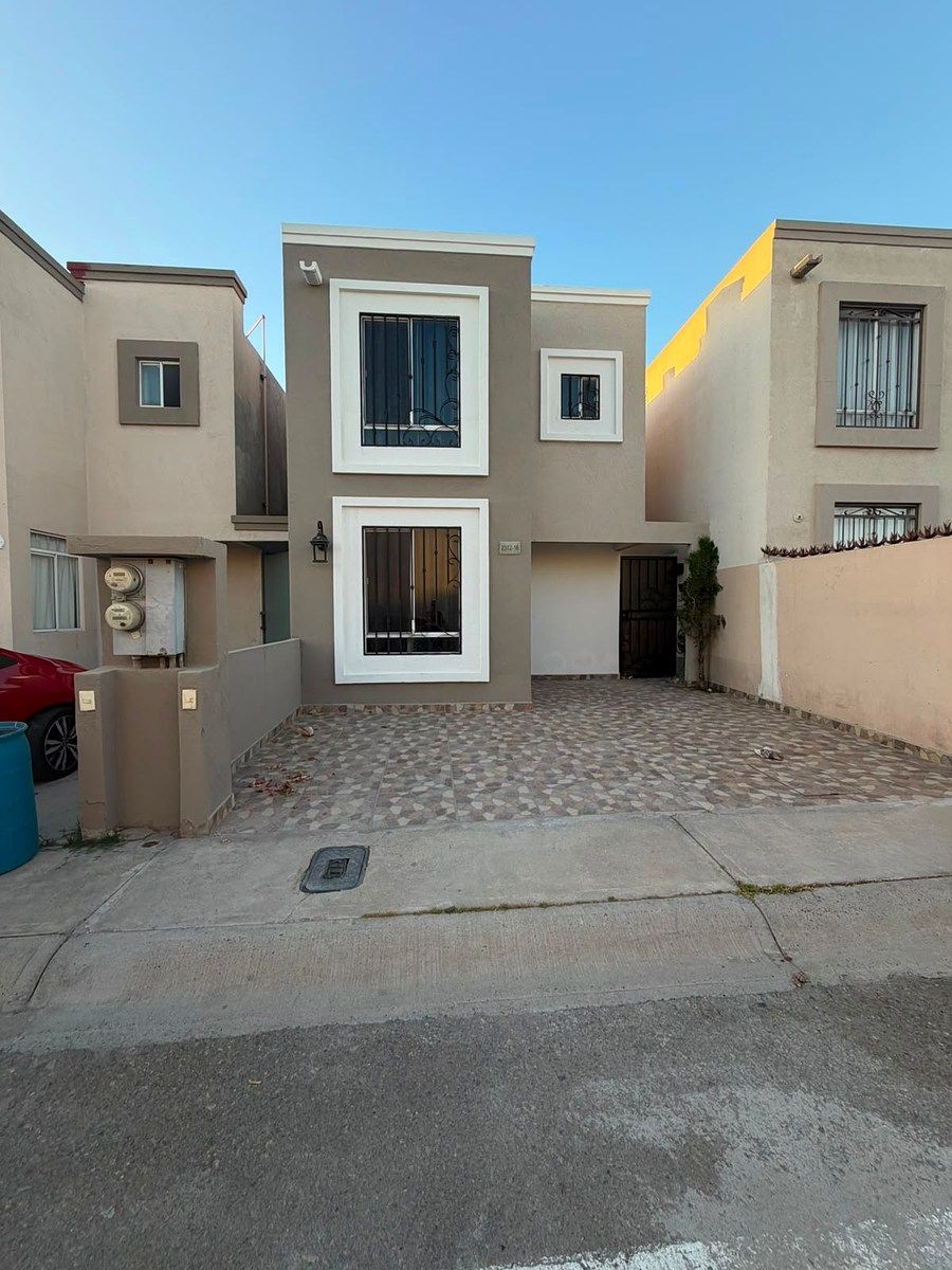 House in Lomas Terrabella, Tijuana, photo 2 of 13