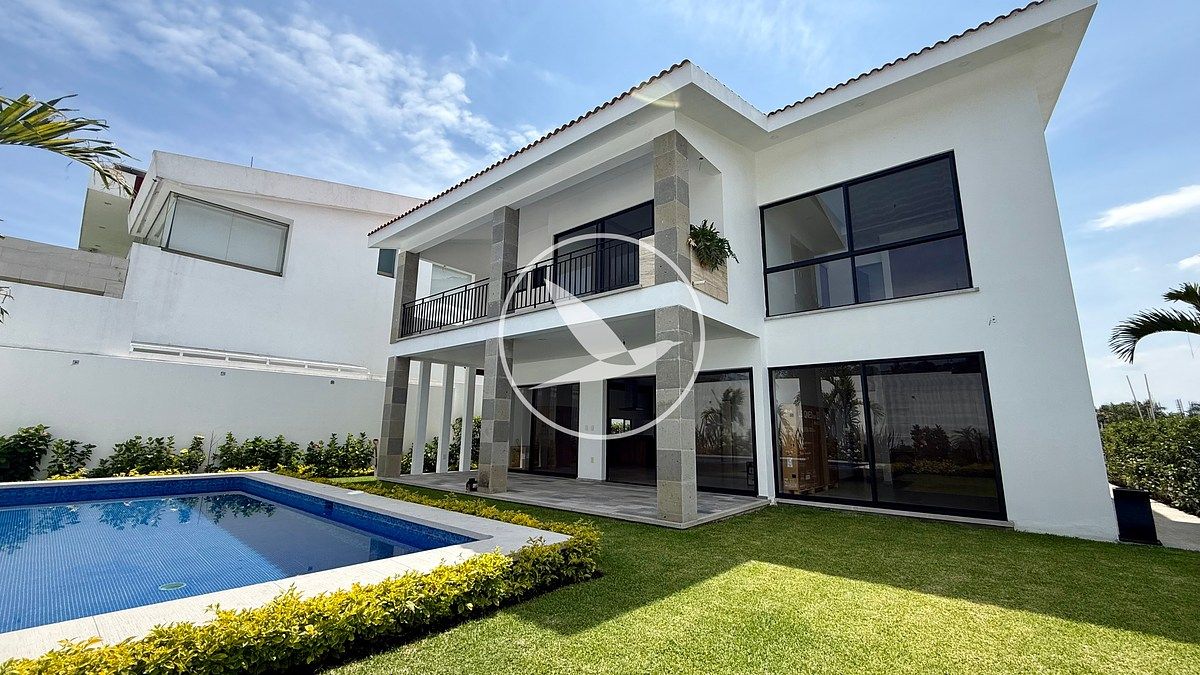 New House in Paraíso Country with Garden and Pool, photo 1 of 27
