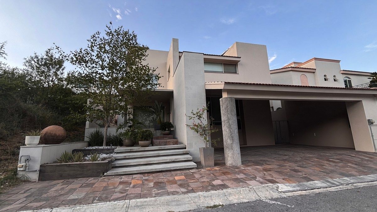 HOUSE FOR SALE, SIERRA ALTA 2ND SECTOR, MONTERREY, photo 1 of 10