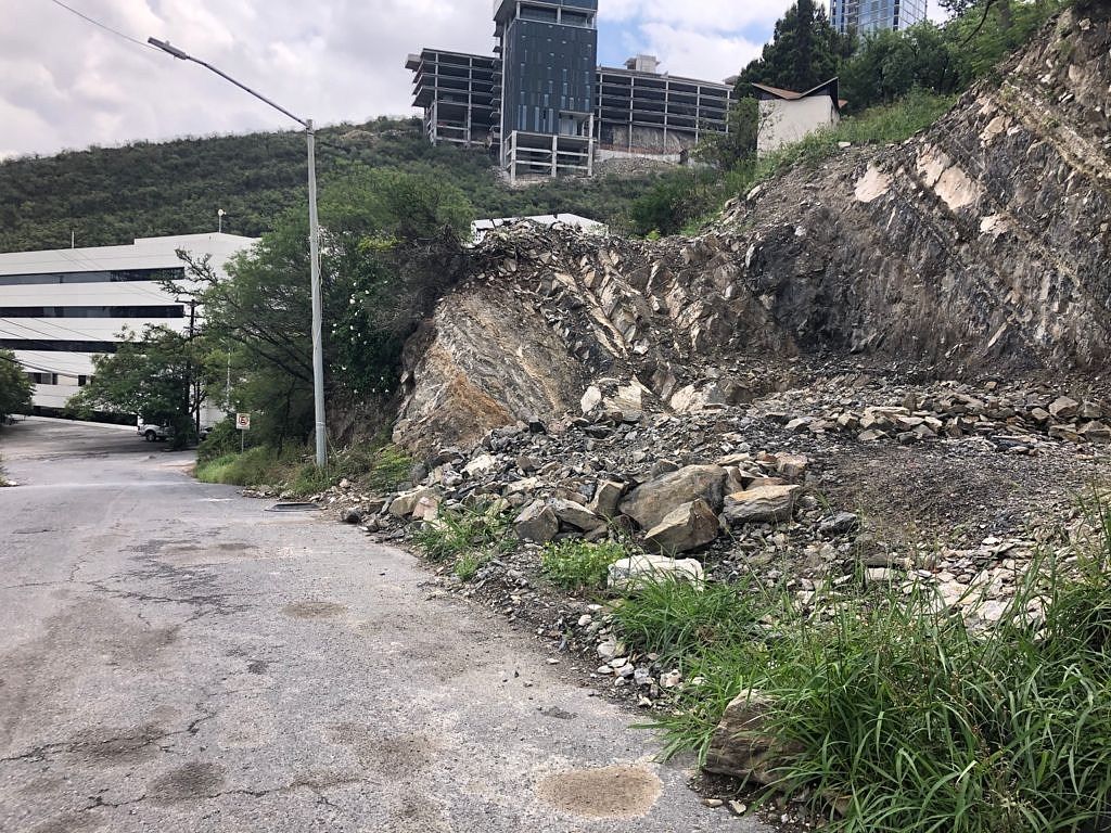 Terreno en Fuentes del Valle, San Pedro Garza García, foto 3 de 5
