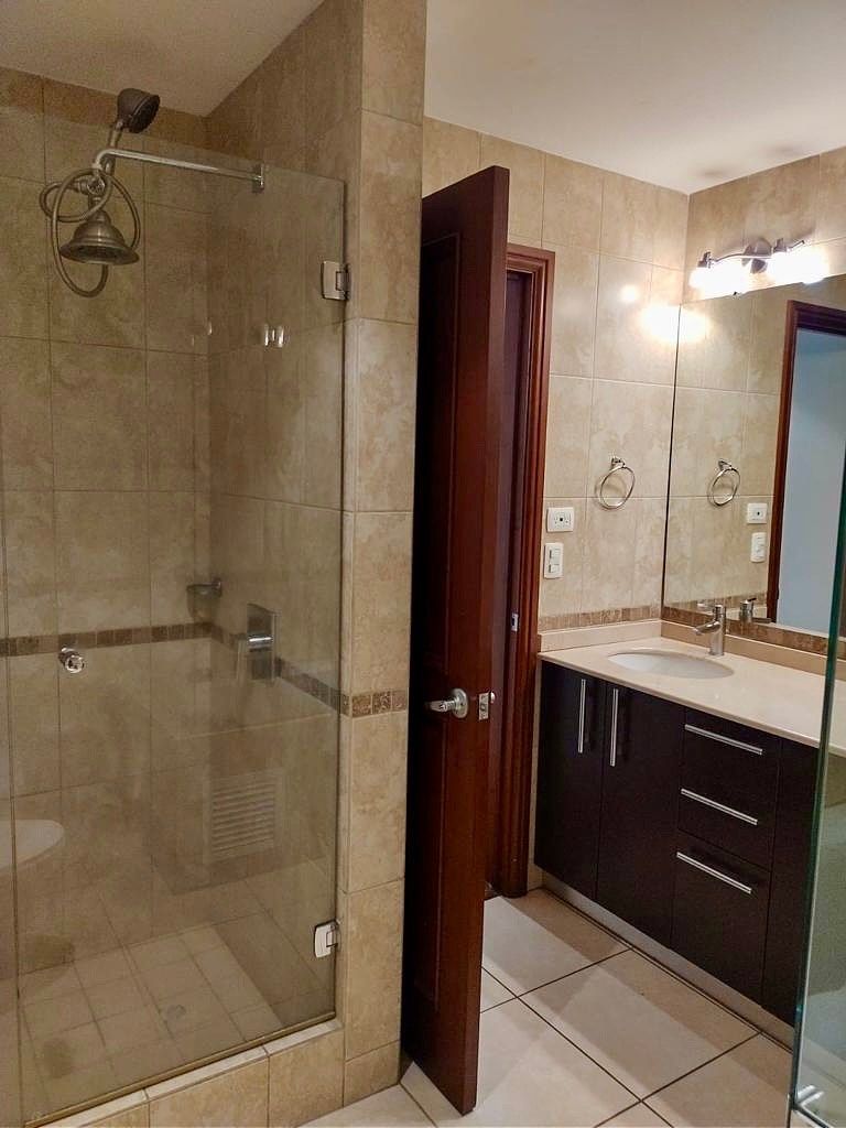 Apartamento en 14, Guatemala, foto 9 de 14