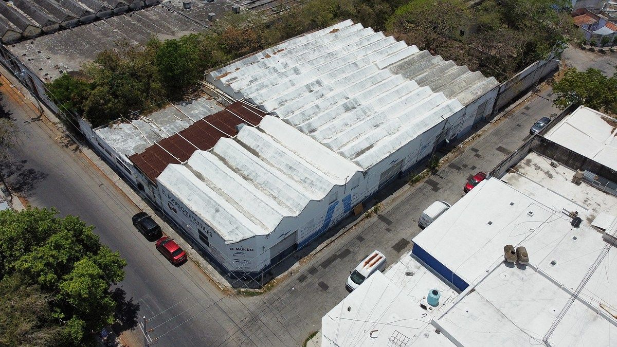 For Sale: Warehouse of 1,349 m2 of construction - Centro Neighborhood (C. 57 x C. 22 ), photo 1 of 7