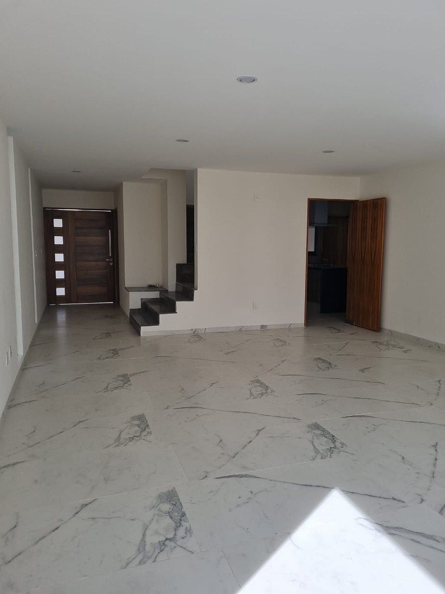 Casa em condomínio fechado em La Rioja, Tlajomulco de Zúñiga, foto 2 de 24