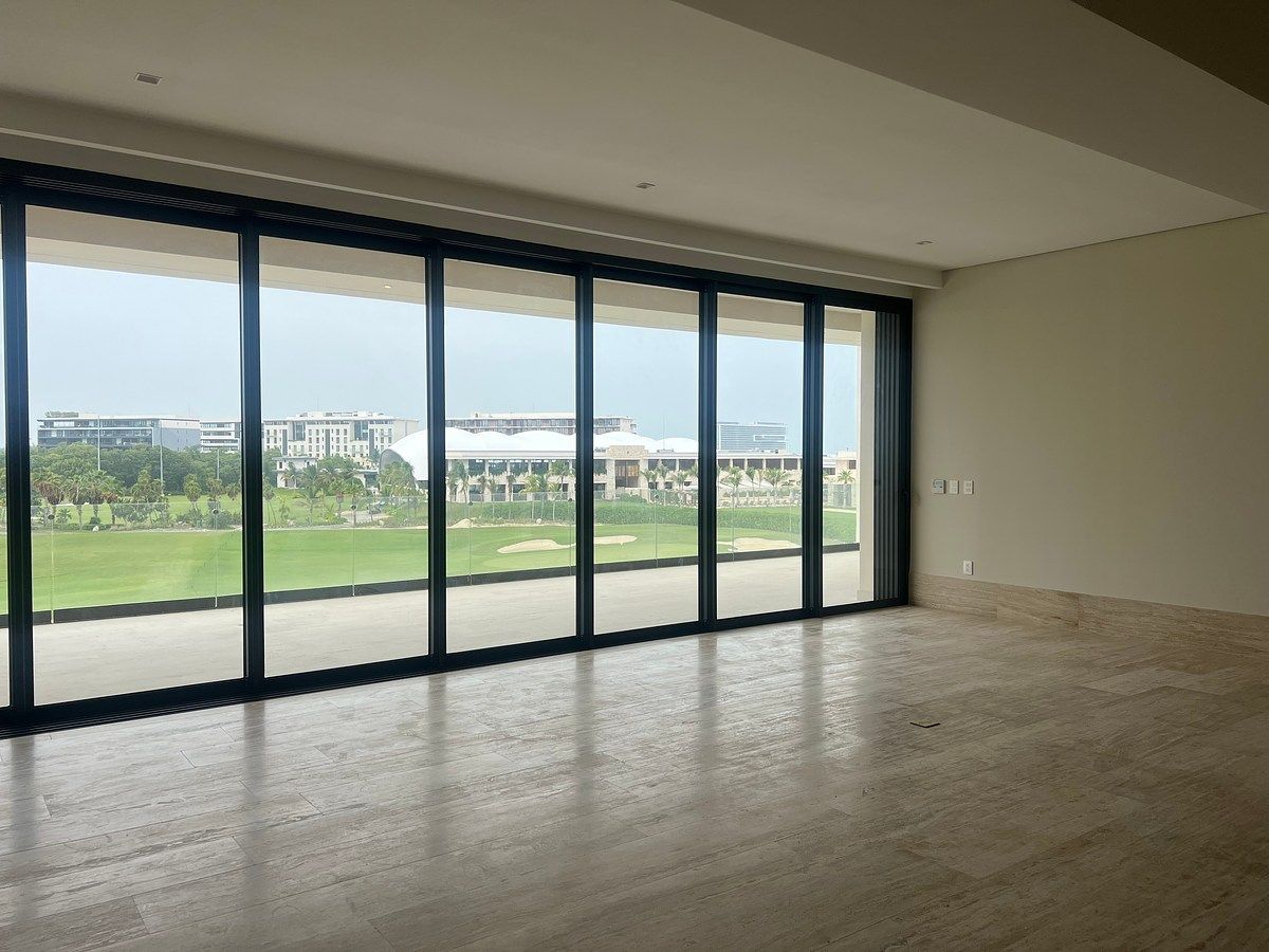 Sala / Comedor, photo 1 of 14