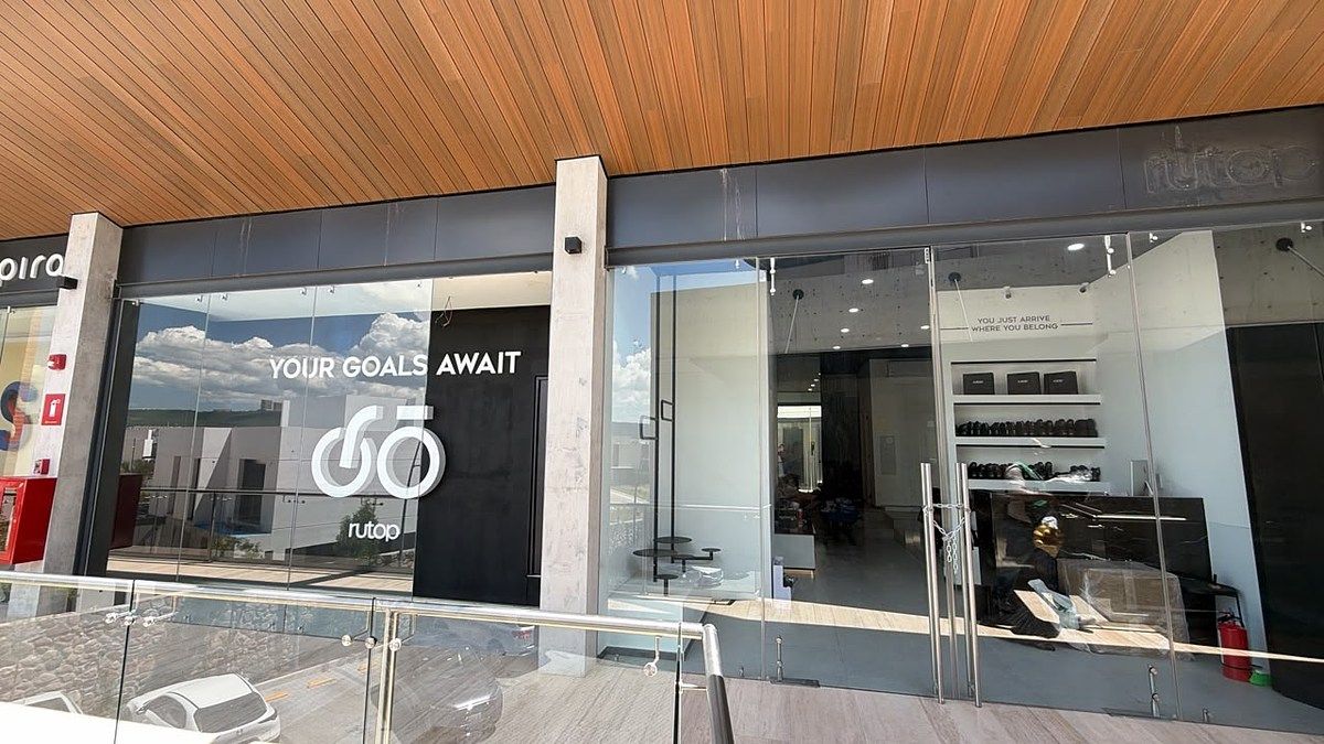 Retail Space in Lomas del Campanario, Querétaro, photo 3 of 8