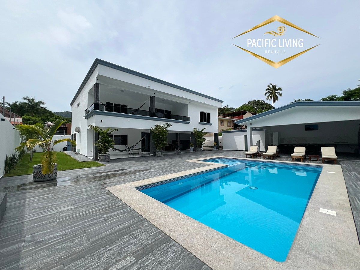 HOUSE "MARBELLA" FOR RENT IN IXTAPA, photo 1 of 49