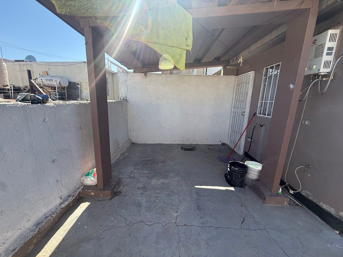 Casa em Urbivilla del Prado II Sección, Tijuana, foto 7 de 21