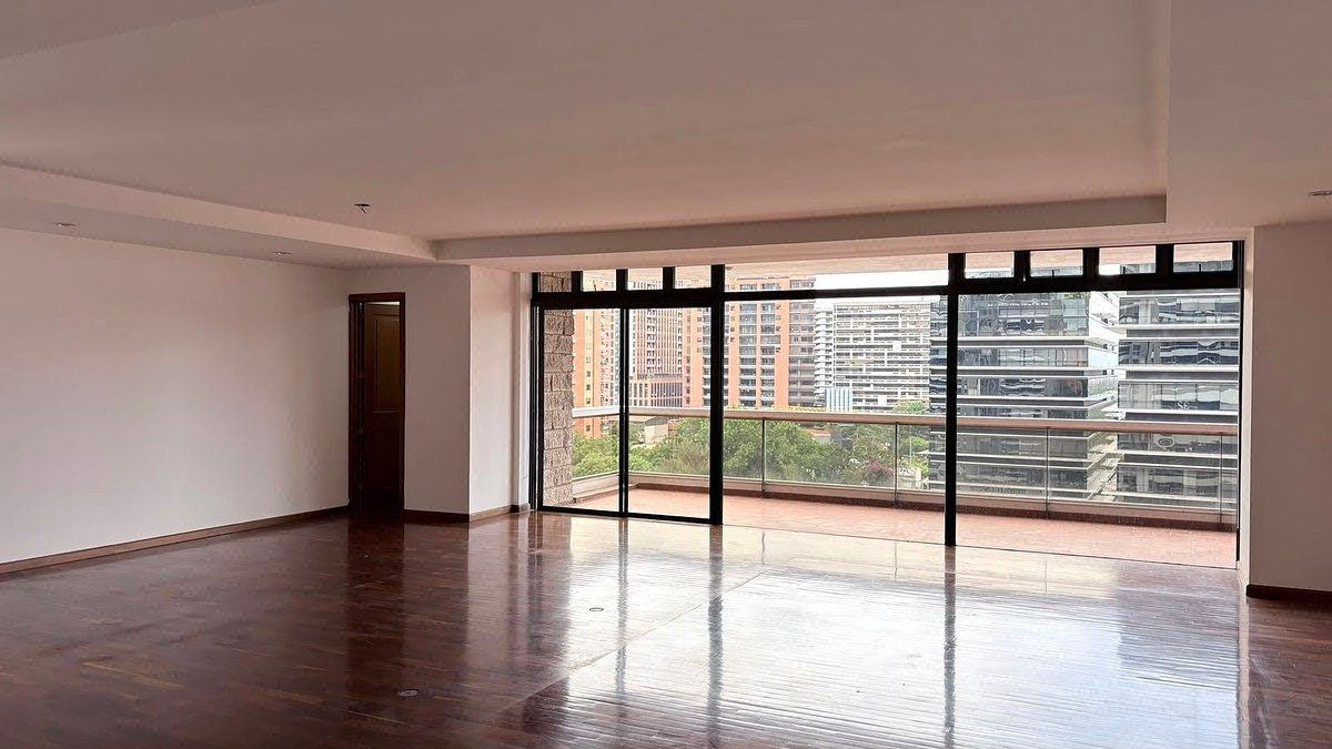 Zona 10, Edificio Tiffany | Apartamento en Renta, foto 1 de 16