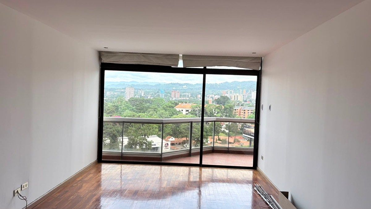 Apartamento en Zona 10, Guatemala, foto 8 de 16