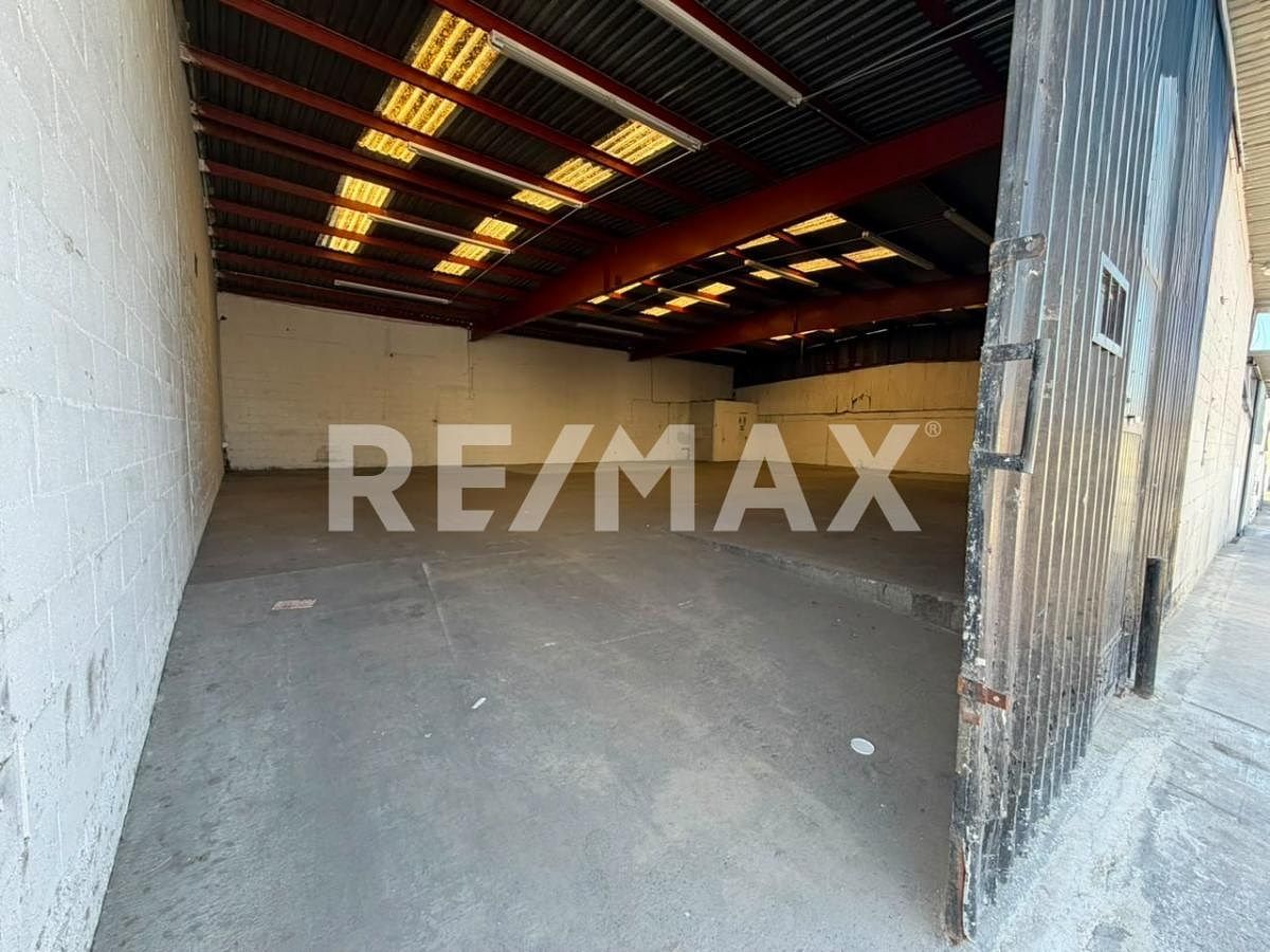 Commercial Storage Unit in Libertad, Tijuana, photo 2 of 5
