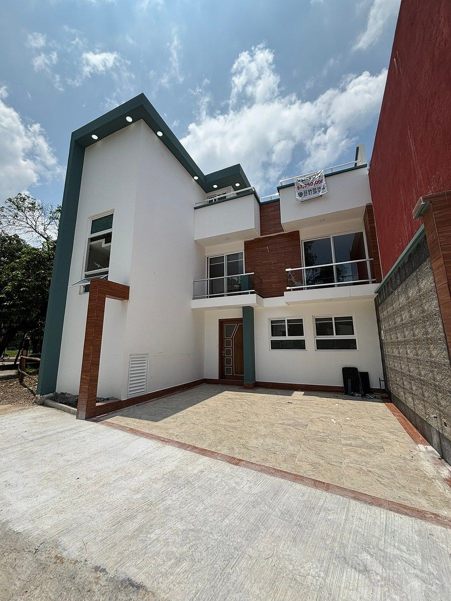 Vive en lo Alto de San Miguel: Casa Moderna con Roof Garden en Coatepec, foto 1 de 34