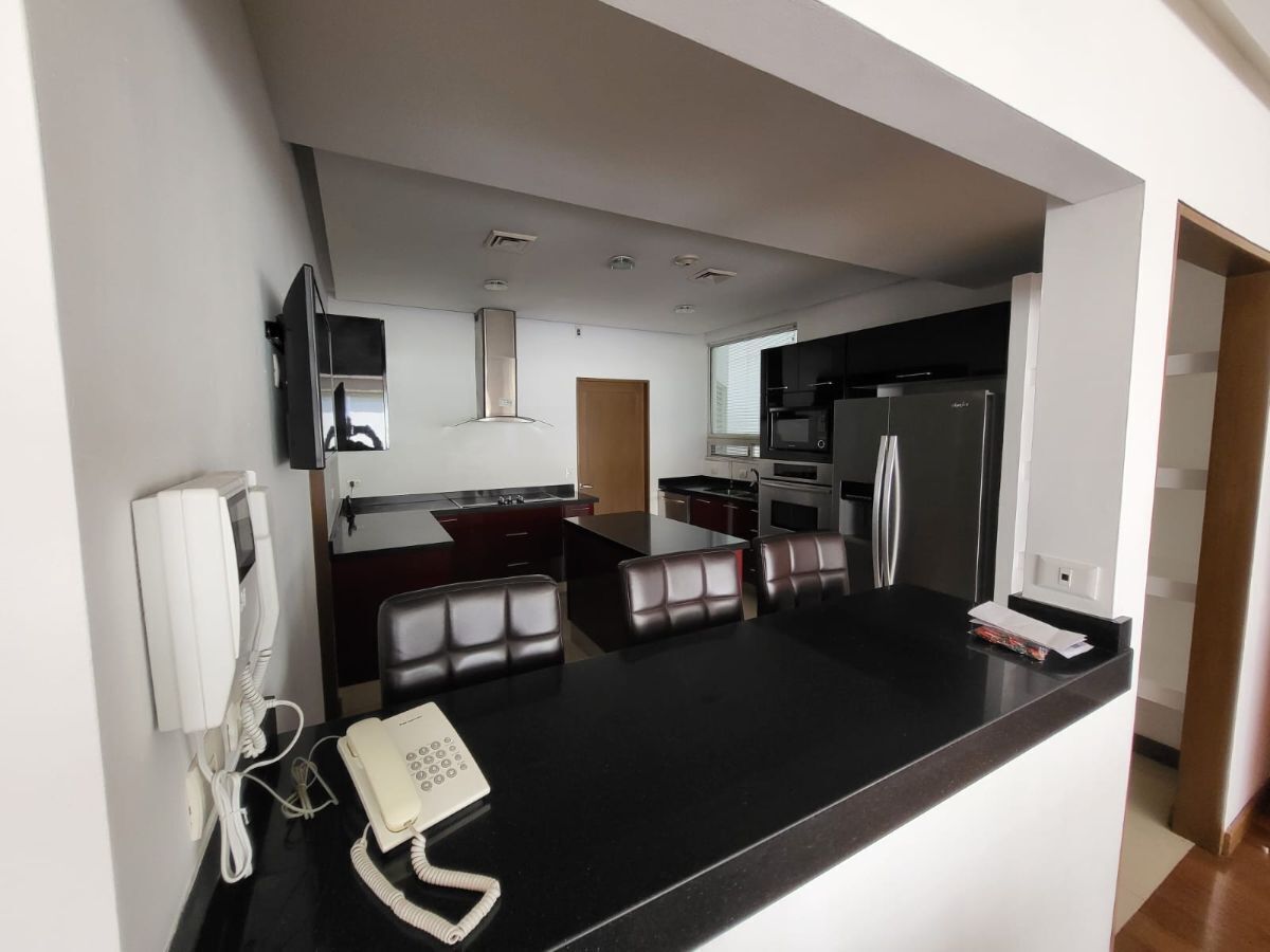 Departamento en Residencial Santa Bárbara, San Pedro Garza García, foto 2 de 11
