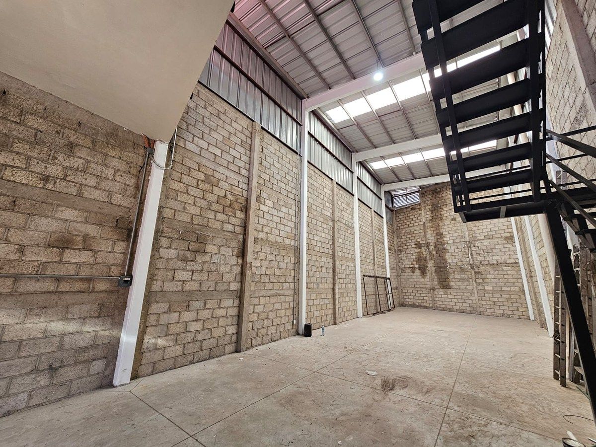 Bodega comercial en El Vergel 1ra. Sección, Tlaquepaque, foto 4 de 12