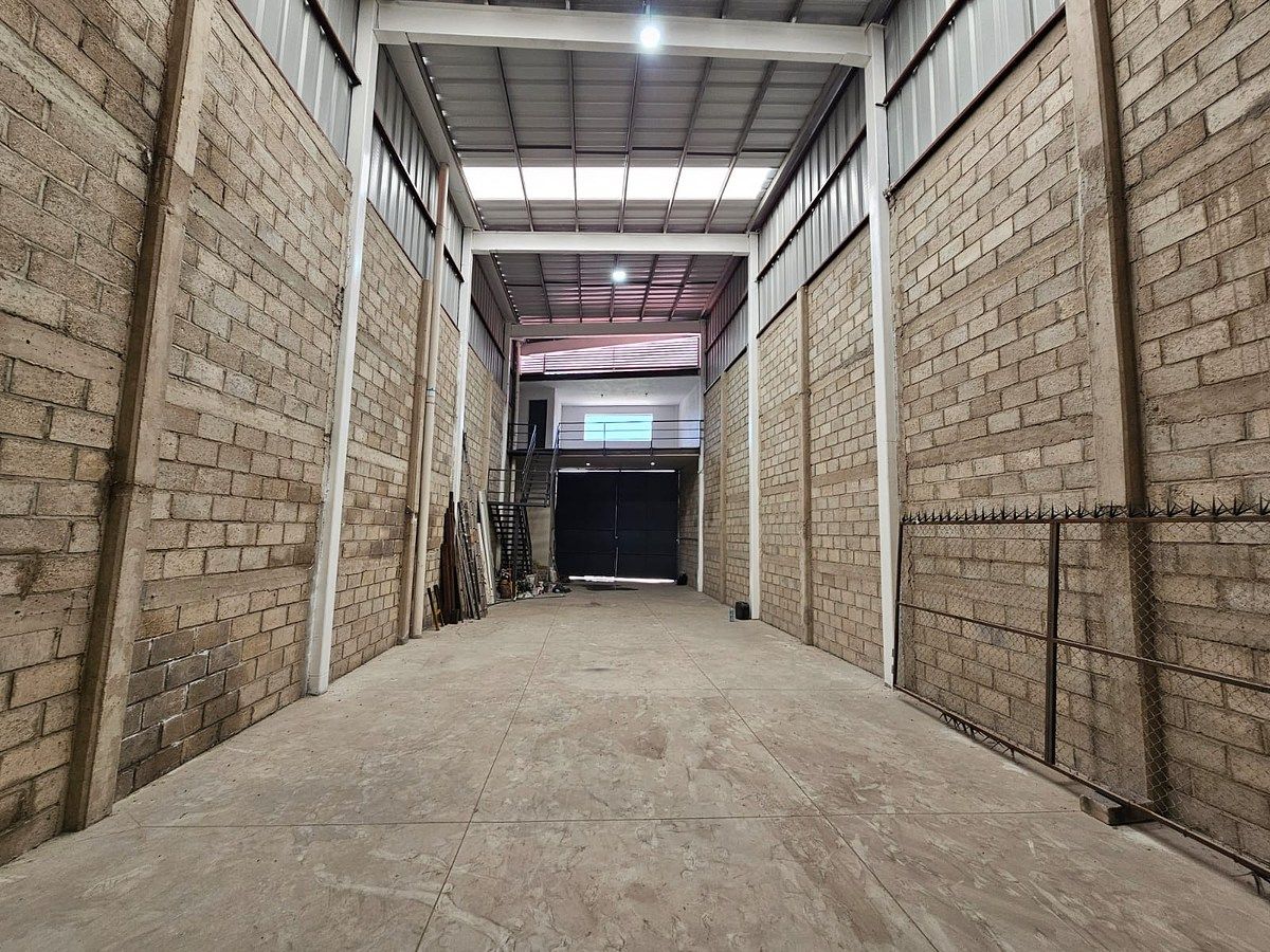 Bodega comercial en El Vergel 1ra. Sección, Tlaquepaque, foto 5 de 12