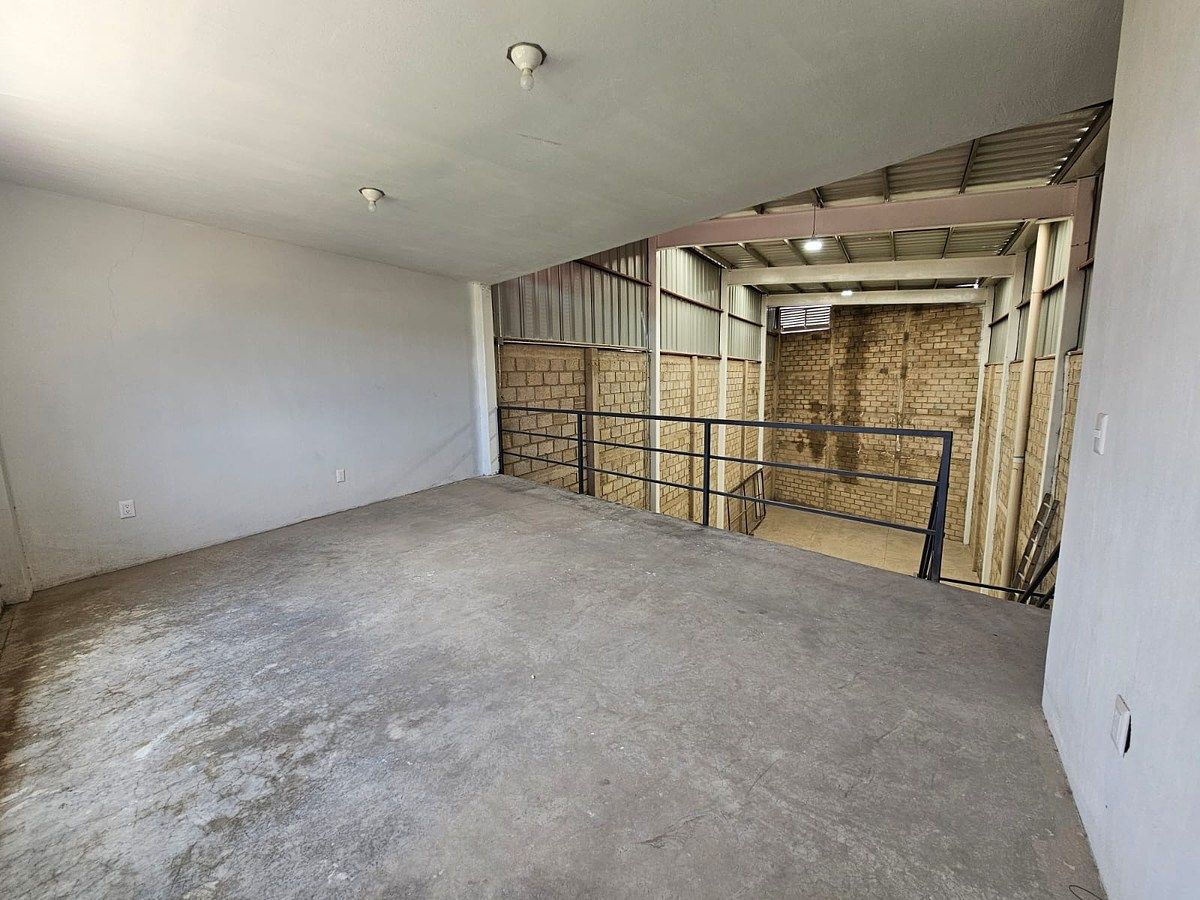 Bodega comercial en El Vergel 1ra. Sección, Tlaquepaque, foto 8 de 12