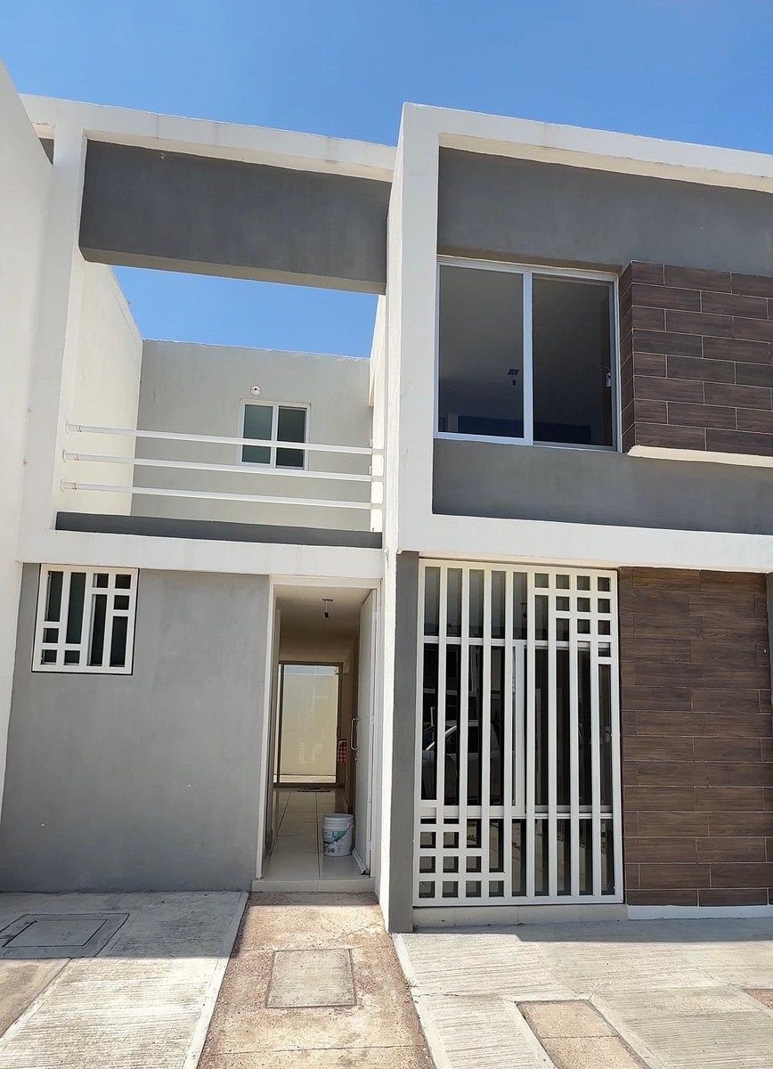 NEW HOUSE IN MANGATA, photo 1 of 21
