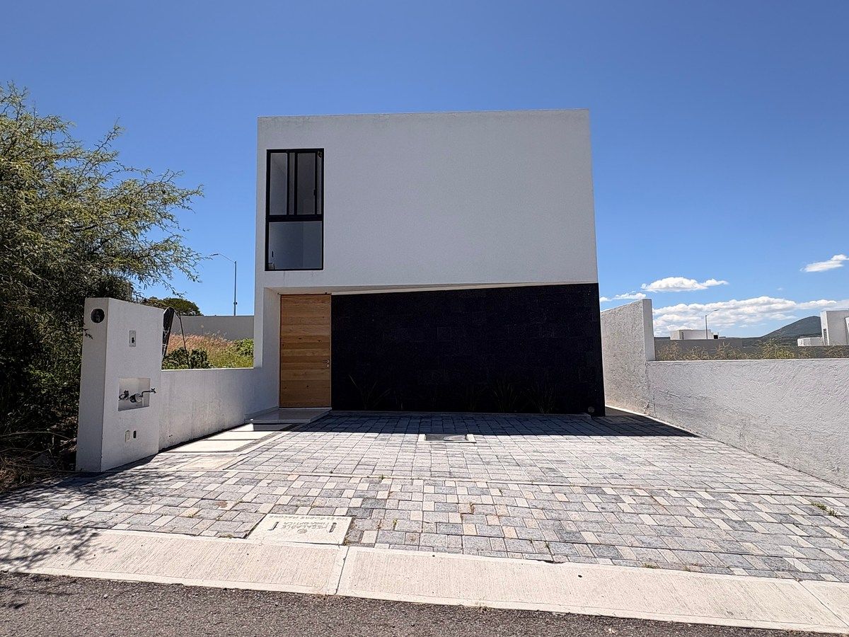 Live in Gran Reserva Preserve Juriquilla. House for Sale, photo 1 of 18