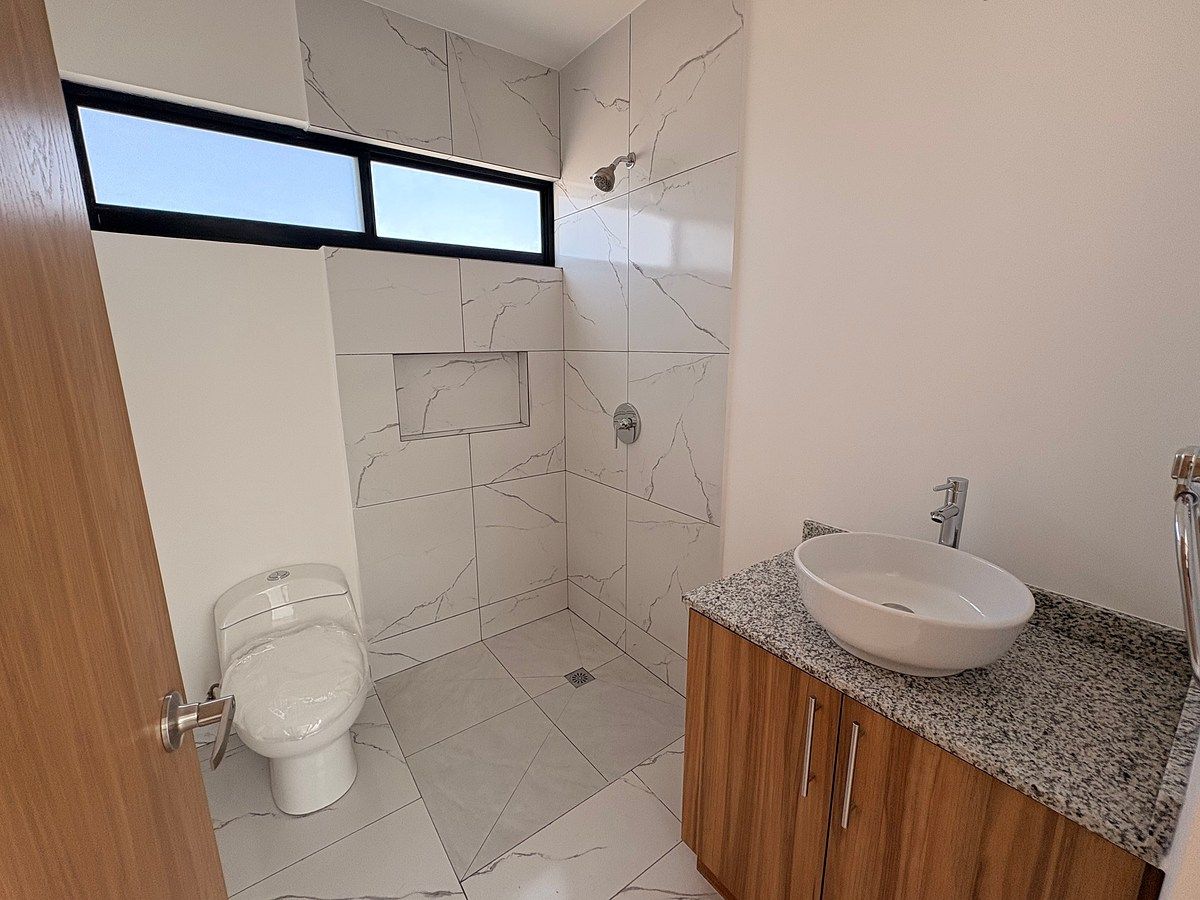 House in Gated Community in Grand Preserve, Querétaro, photo 14 of 18