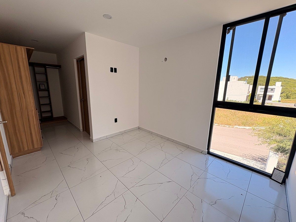 House in Gated Community in Grand Preserve, Querétaro, photo 15 of 18