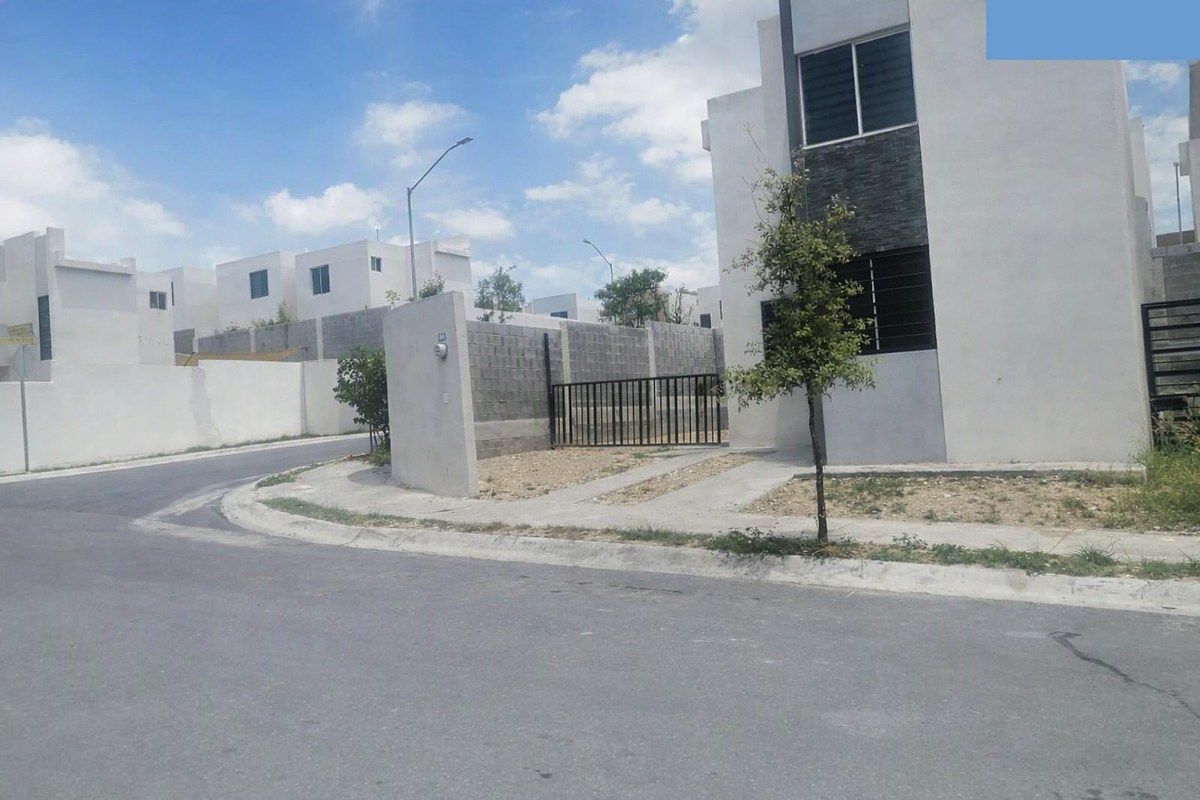 Casa em Lomas de Fátima, Juárez, foto 2 de 17