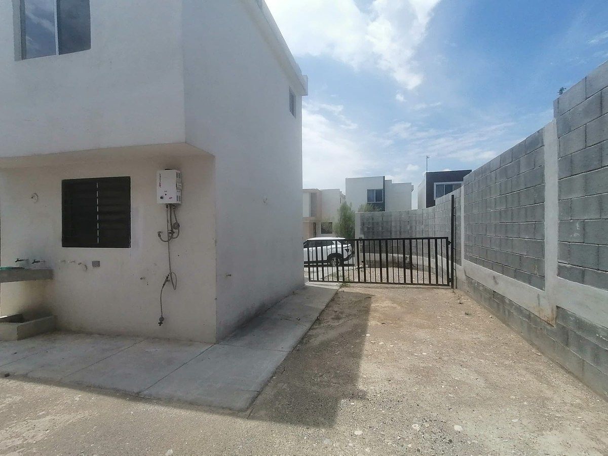 Casa em Lomas de Fátima, Juárez, foto 15 de 17