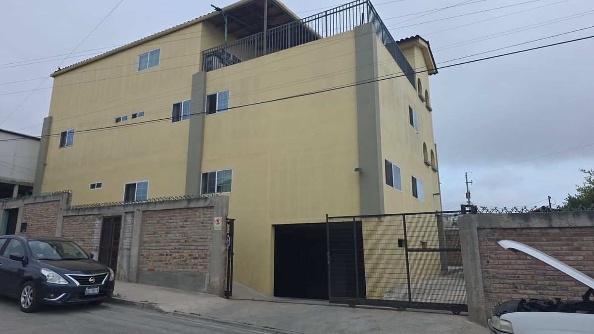 Building in Benito Juárez, Playas de Rosarito, photo 2 of 4