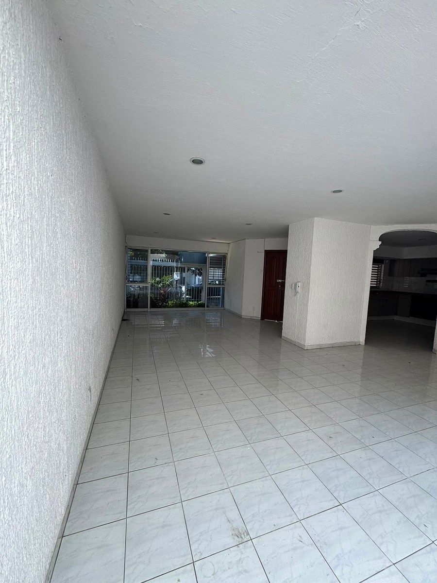 House in Prados de Providencia, Guadalajara, photo 19 of 23