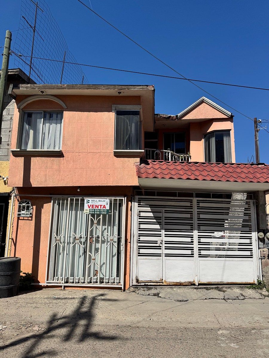 CASA EN VENTA COL. VILLA DEL REAL, foto 1 de 40