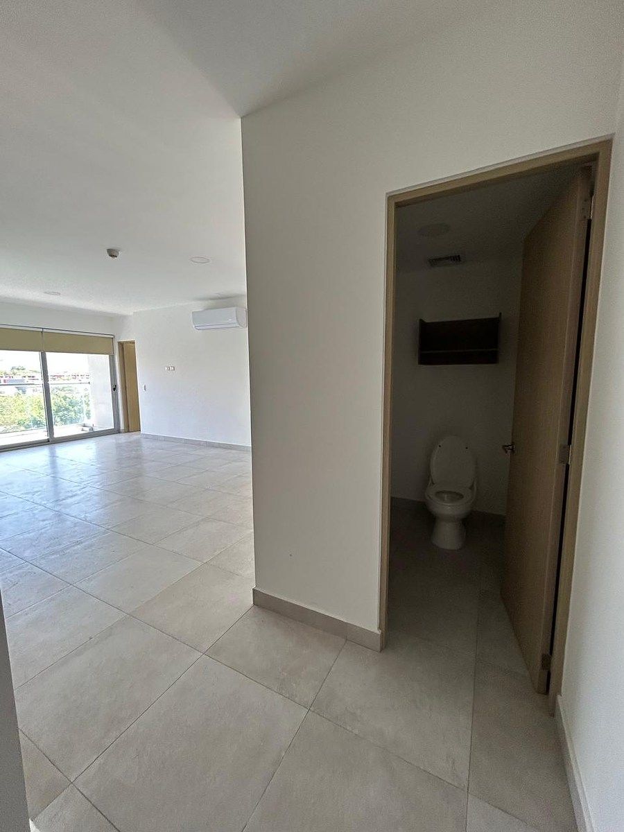 Apartment in Centro, Monterrey, photo 24 of 32