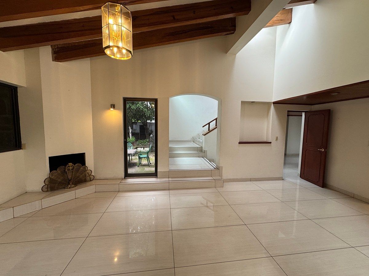 Casa em condomínio fechado em Jardines del Pedregal, Álvaro Obregón, foto 2 de 25