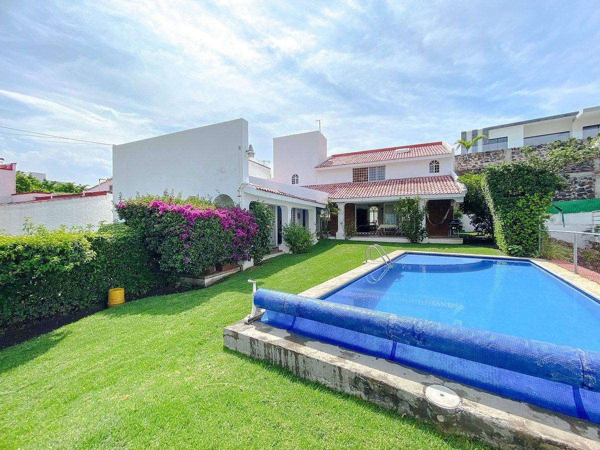 House in Gated Community in Lomas de Cocoyoc, Atlatlahucan, photo 2 of 43
