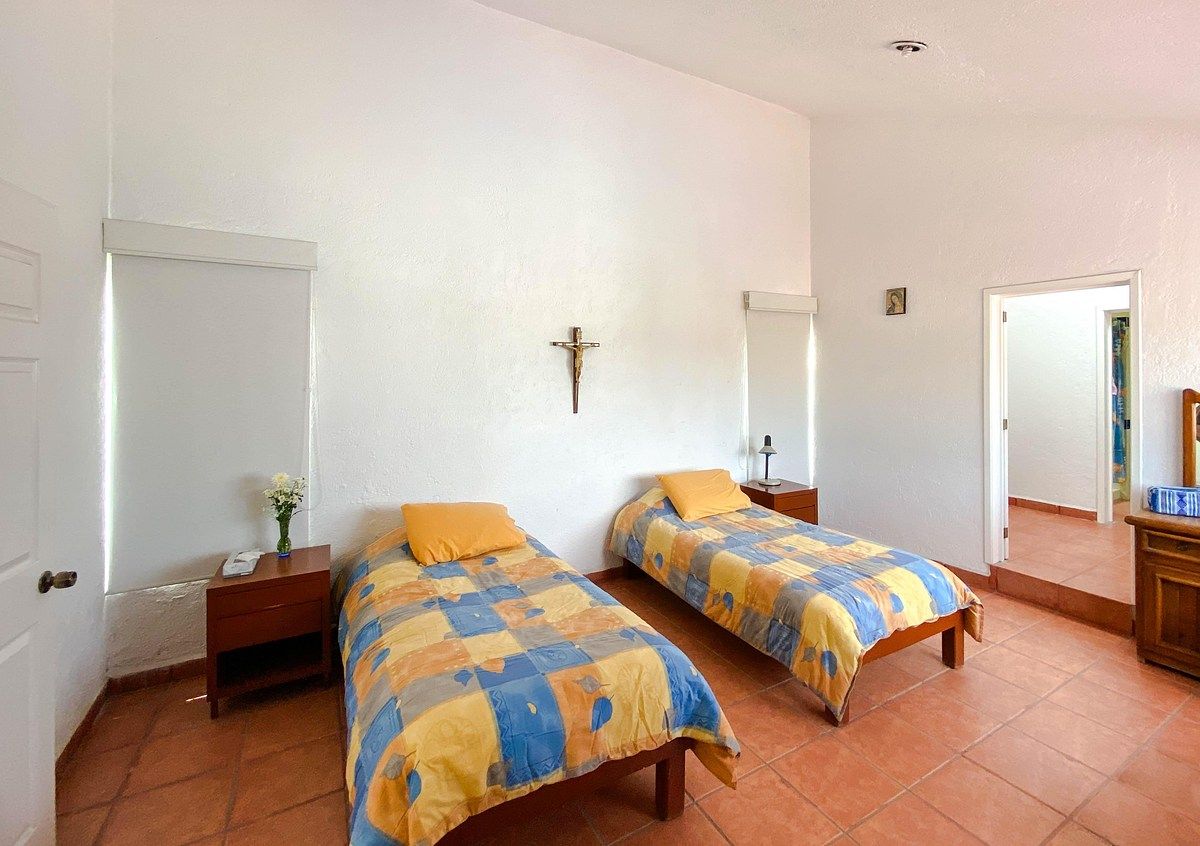 House in Gated Community in Lomas de Cocoyoc, Atlatlahucan, photo 21 of 43