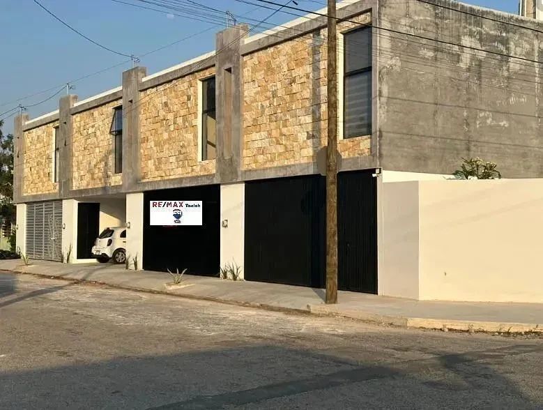 Renta de Townhouse a dos cuadras de la Av. Corea Racho., foto 1 de 19