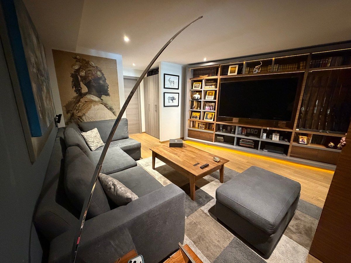 family room, photo 7 of 25